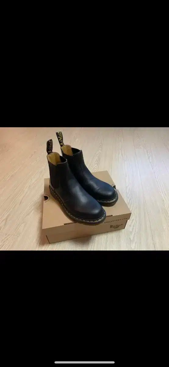 DR. MARTENS ドクターマーチン チェルシーブーツ 260