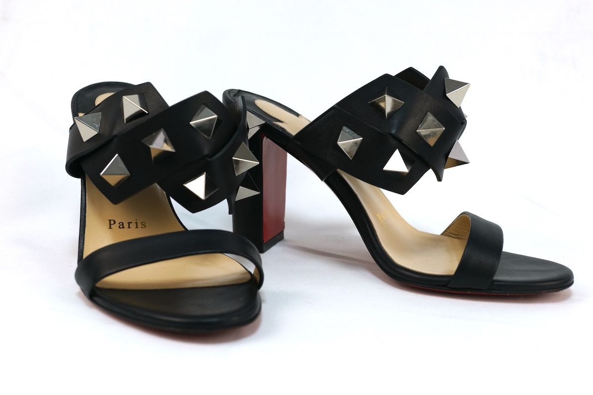 Christian Louboutin クリスチャン ルブタン Tina in THE Desert 85 BLACK カーフスキン スタッズ ヒール サンダル 36.5サイズ 約23.5cm ブラック