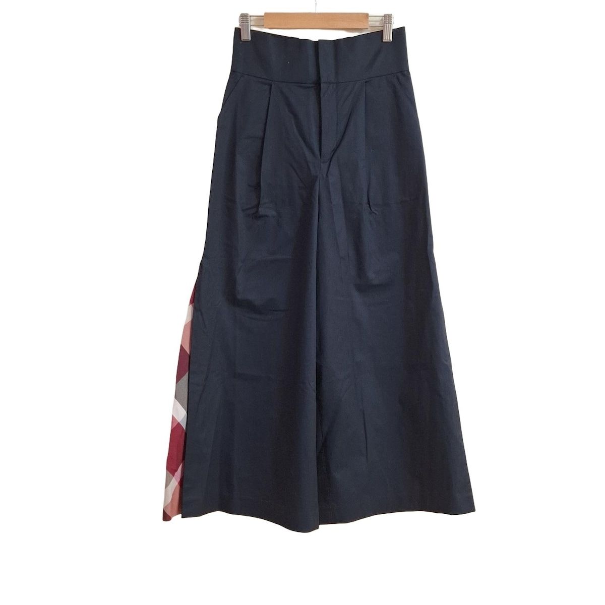 ブルーレーベルクレストブリッジ パンツ サイズ38 M レディース - 黒×レッド×マルチ フルレングス|チェック柄|ワイドパンツ
