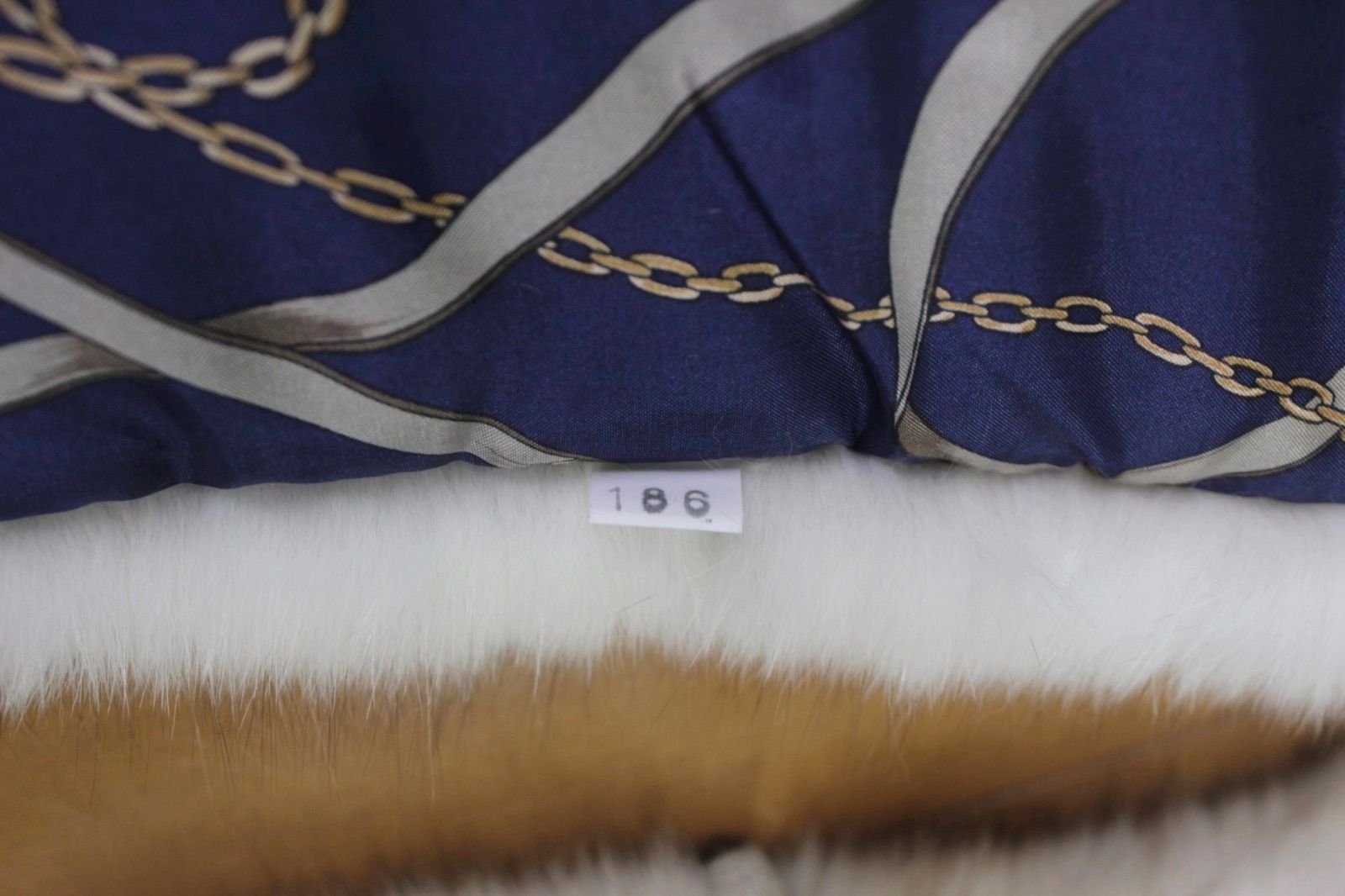 S 31【新品同様】サガ フォックス SAGA FOX ショール マフラー