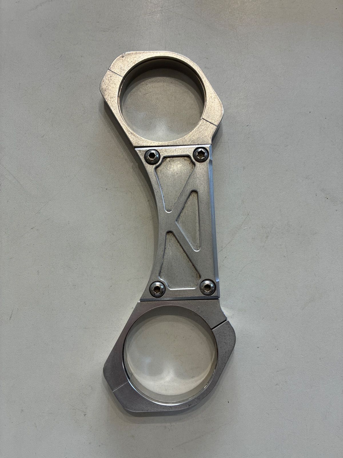 NO.119 ハーレー用 フォークスタビライザー 39㎜フォーク用