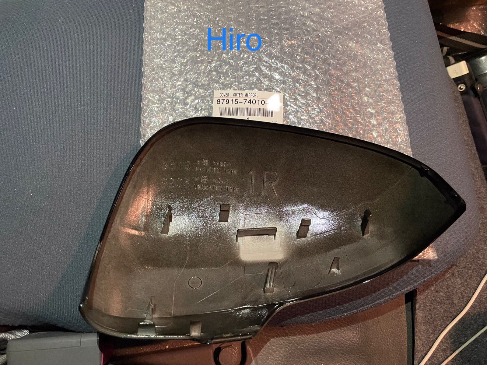 新品未使用 プリウスα ZVW40 ZVW41 右 ドアミラーカバー ブラック 黒 202 純正品 新品未使用 プリウスα ZVW40 ZVW41 右 ドアミラーカバー ボルドー