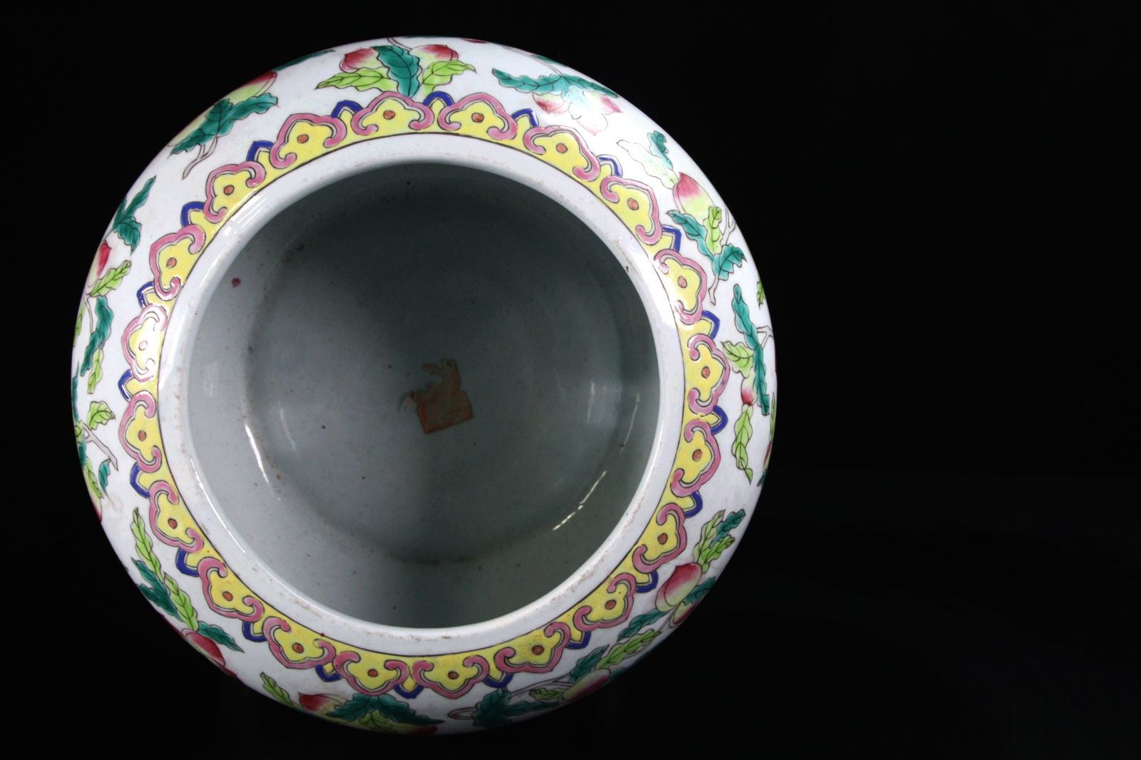 清 粉彩四角鉢 歴史唐物 琺瑯彩 伝世品焼物 ウブ品 入手困難 WWTT138 清 粉彩四角鉢 歴史唐物 琺瑯彩 伝世品焼物 ウブ品 入手困難
