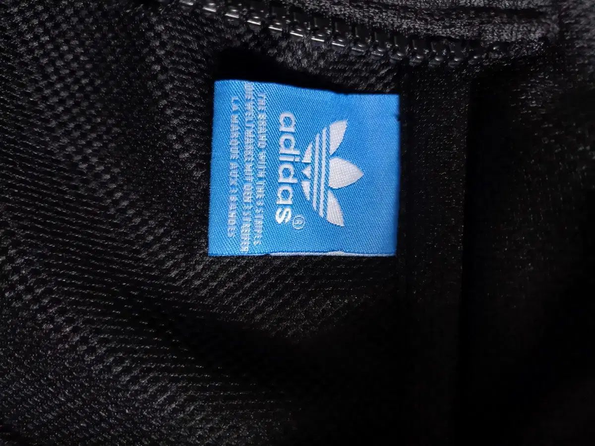 クロップド レッドソード