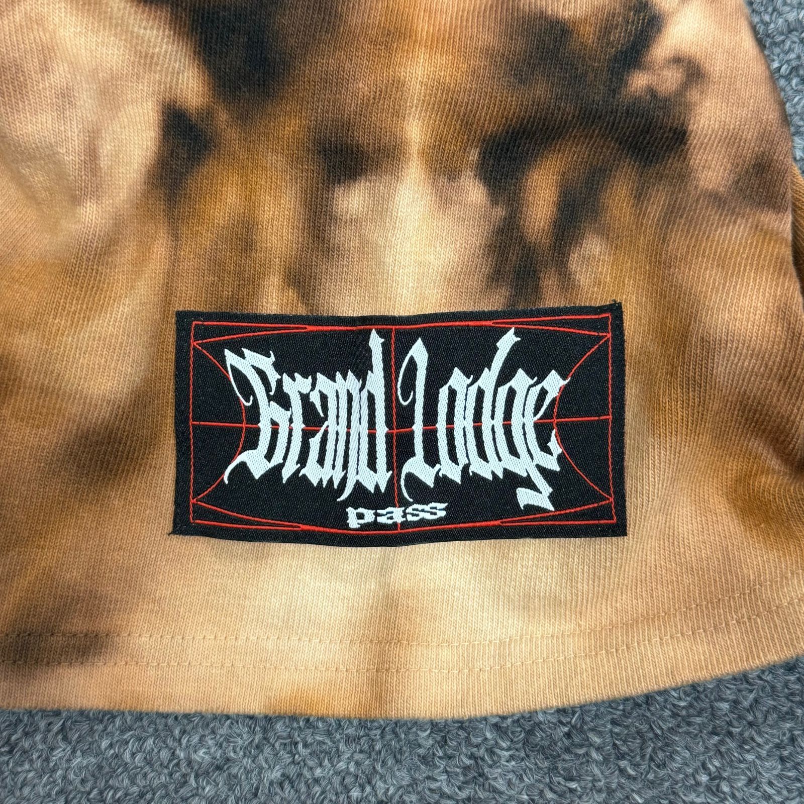 CVTVLIST 24SS Ambigram Tee クルーネック 刺繡 リベット ブリーチ加工 