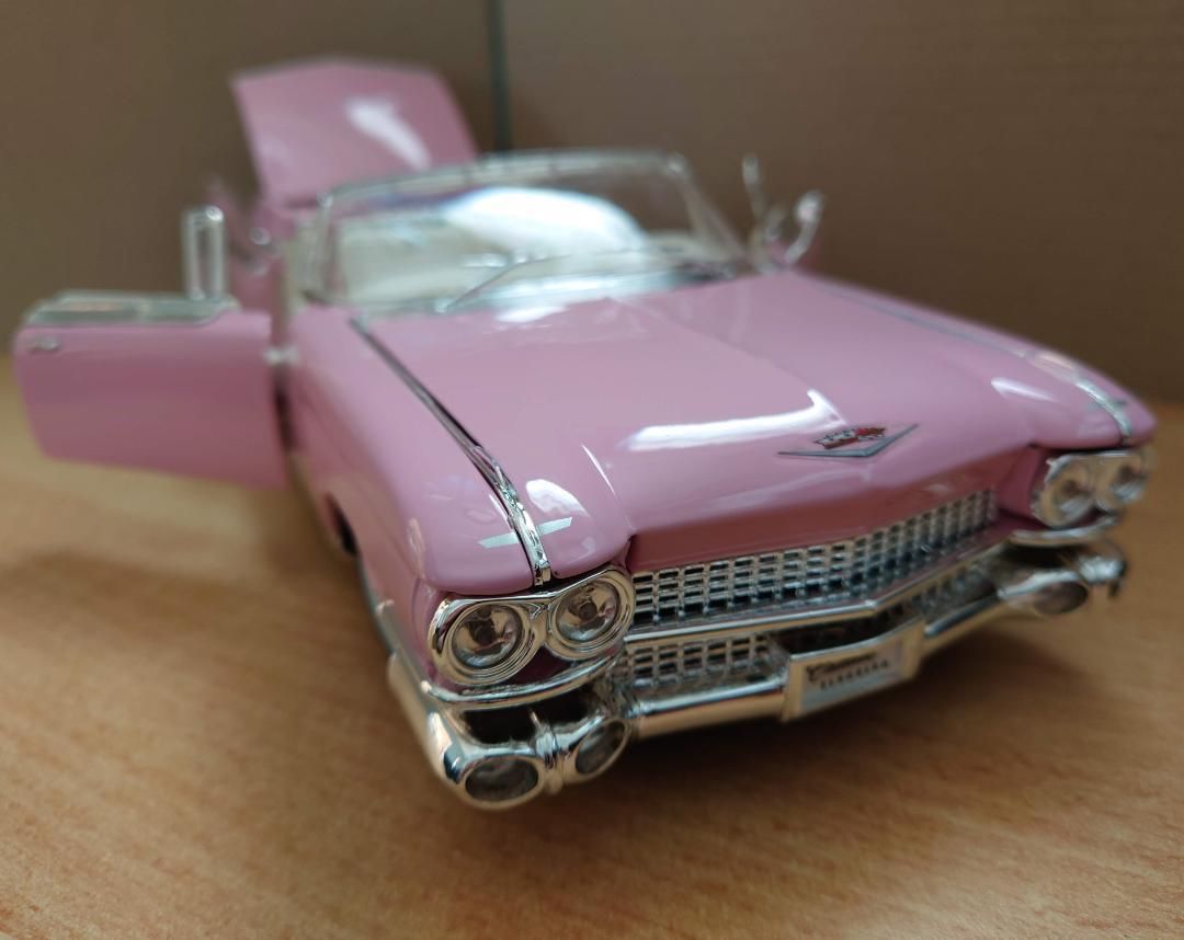 1/18 ピンク キャデラック エルドラド 1959 Cadillac マイスト - PAINZ