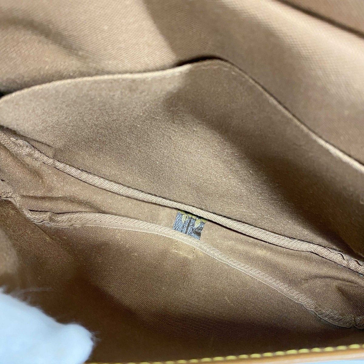 5ic4022-h】ルイヴィトン ショルダーバッグ モノグラム ソミュール30  