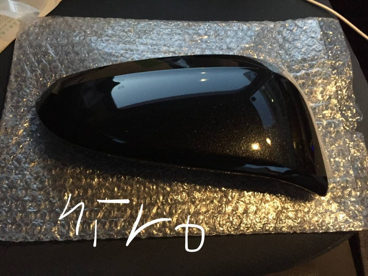 60系 HARRIAR ハリアー  純正 右ドアミラーカバー 黒 202