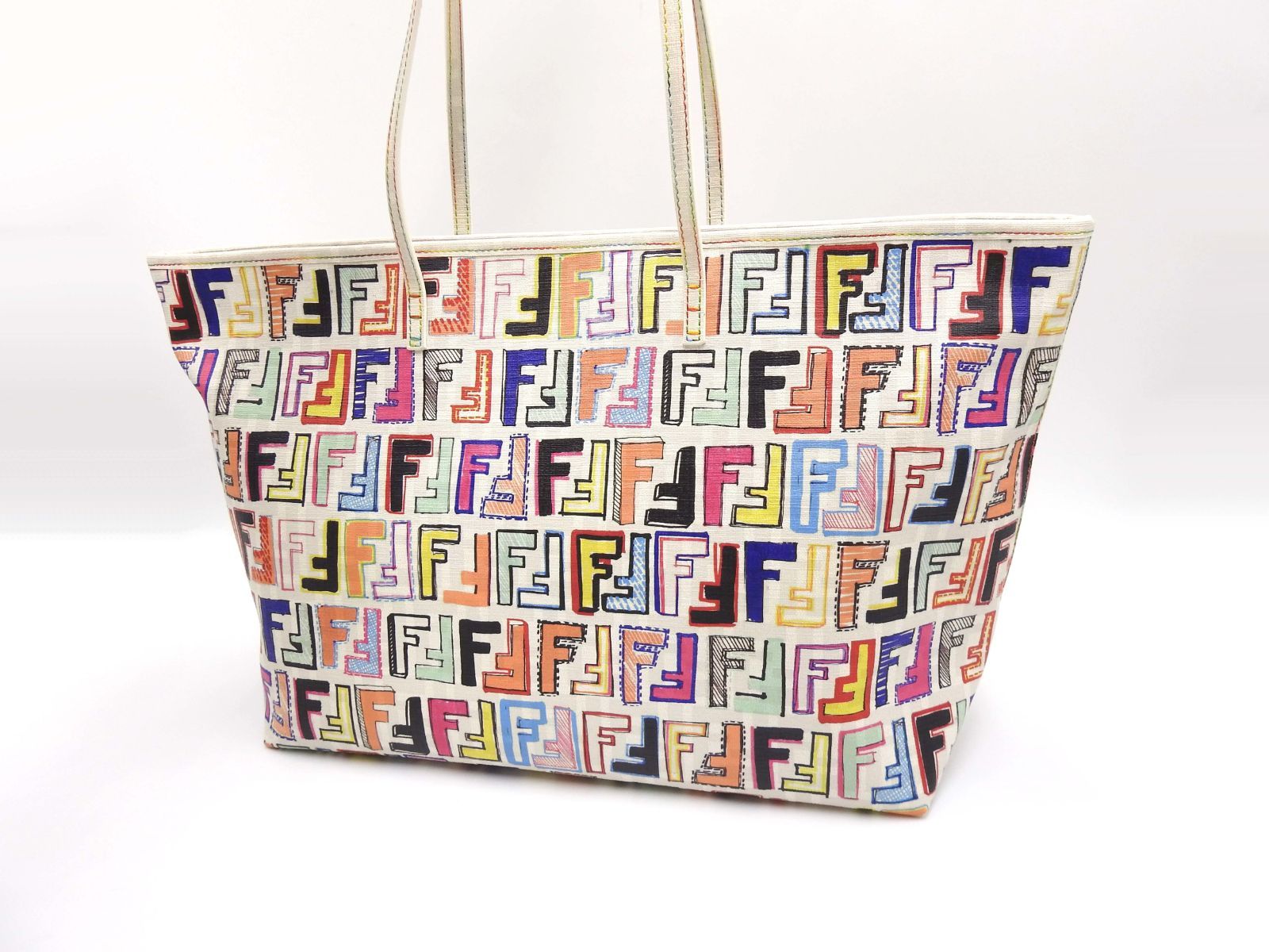 正規品 FENDI ミニトートバッグ ズッカ柄 パンチング 花柄モチーフ PVC 楽天市場】【バッグ】FENDI フェンディ ズッキーノ ズッカ柄