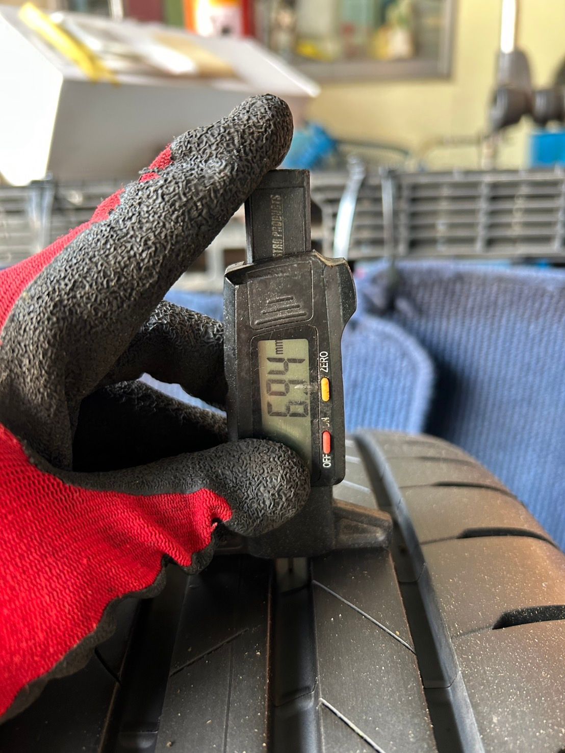 2025新作100%品質保証。 製造 溝8.5分山 BRIDGESTONE ALENZA001 1本 235 50R20 ランフラット ASP3237