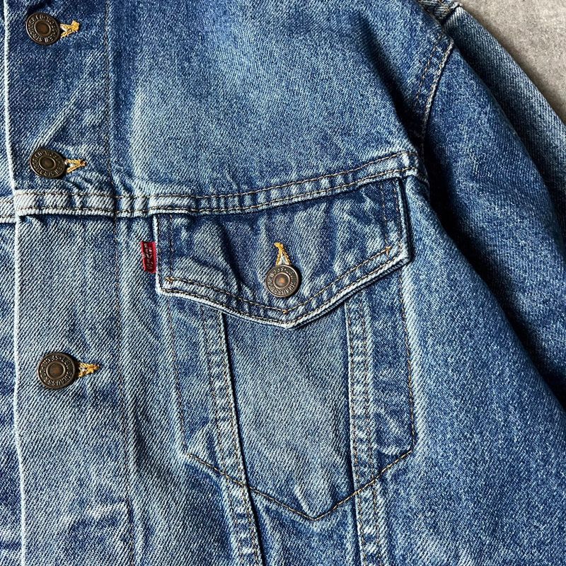 Urban Renewal Vintage Levi’s デニムジャケット Urban Renewal Vintage Levi's Trucker Jacket | Urban Outfitters