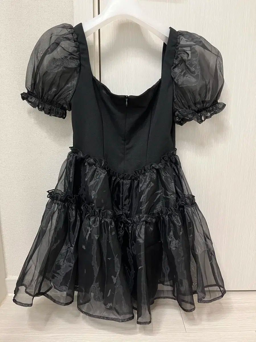 フリンジ ドレス ワンピース ワンピ vintage 古着 ヴィンテージ 黒 ヴィンテージ シャイン 黒 プリンセス ワンピース - メルカリ