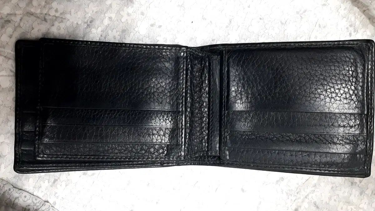 実用的な多カード収納用イハン LEEHAN IN GUCCI 折り畳み財布