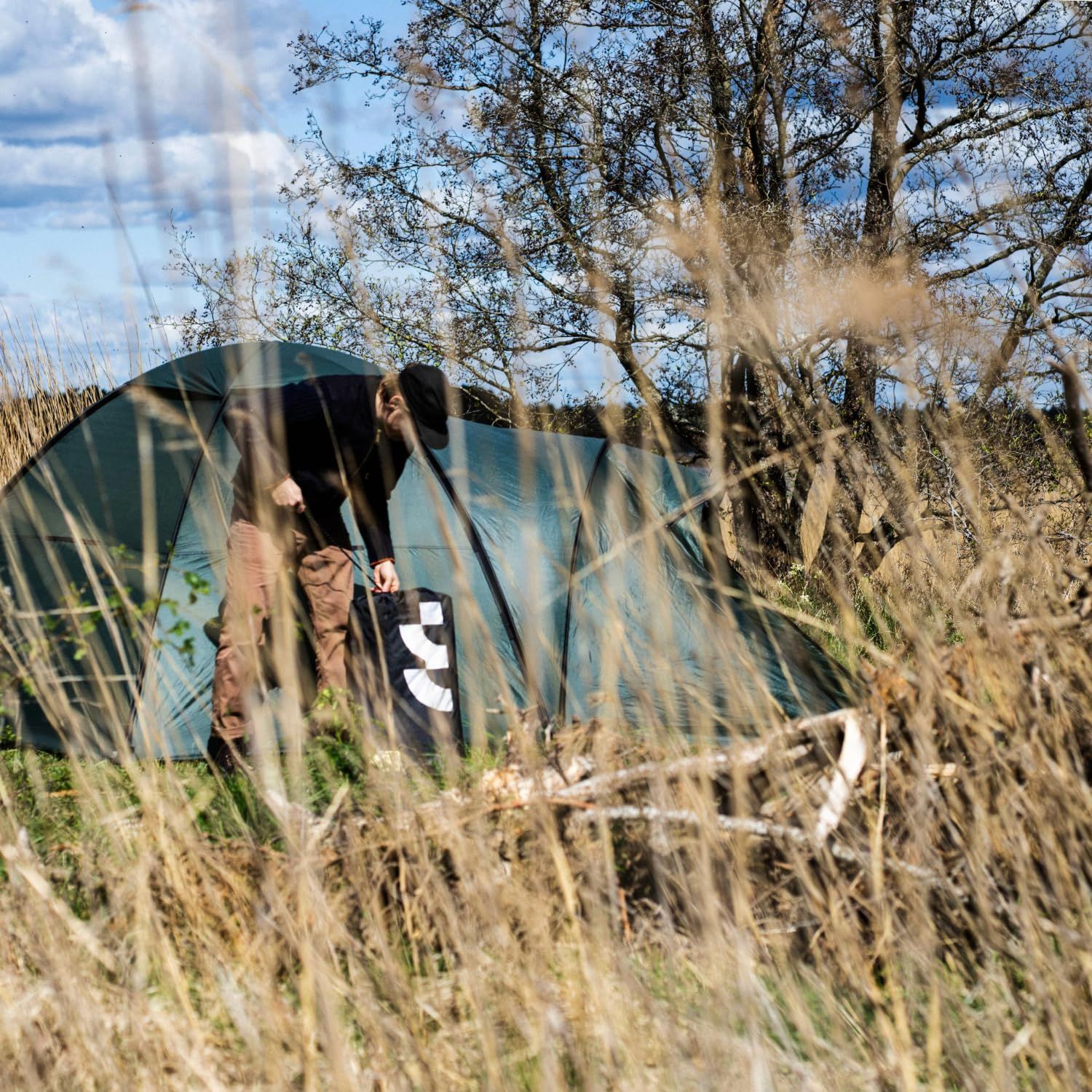 キャンプマット ダブルサイズ レジャーシート アルミ アウトドア フォームマット 収納袋付き