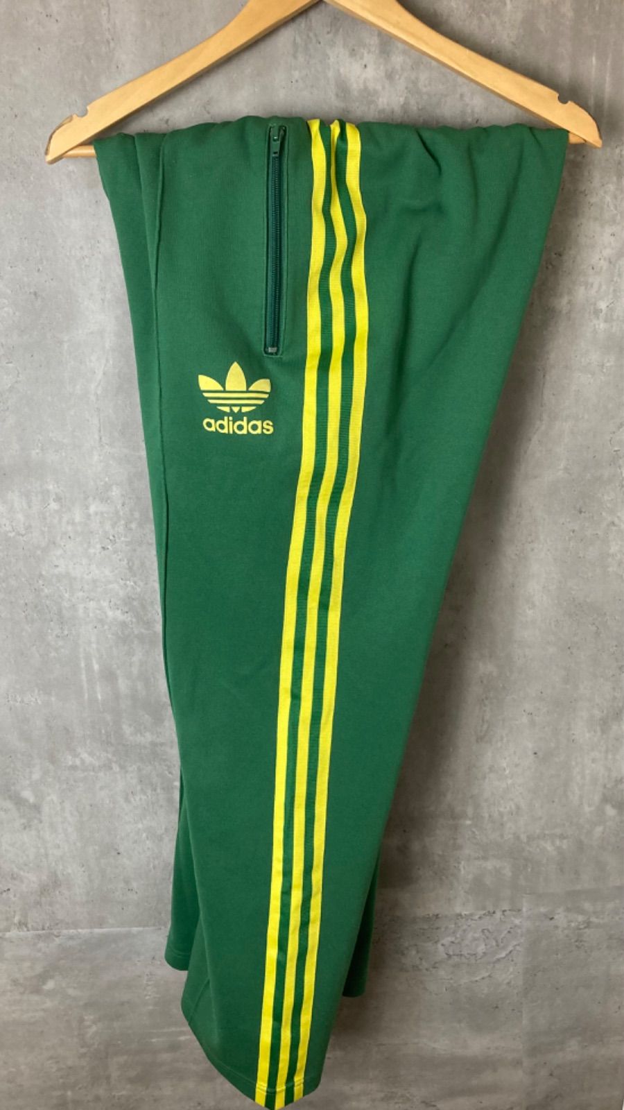 adidas/アディダス/ジャージパンツ/トラックパンツ/緑/グリーン/黄色