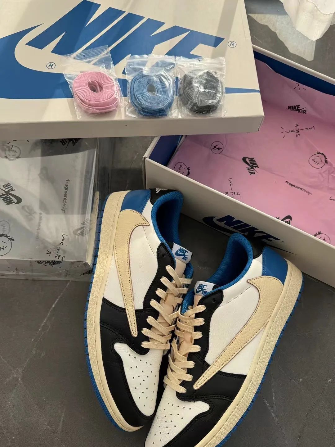 新品✨未使用❣️ 箱付 ✨Travis Scott × Fragment × Air Jordan 1