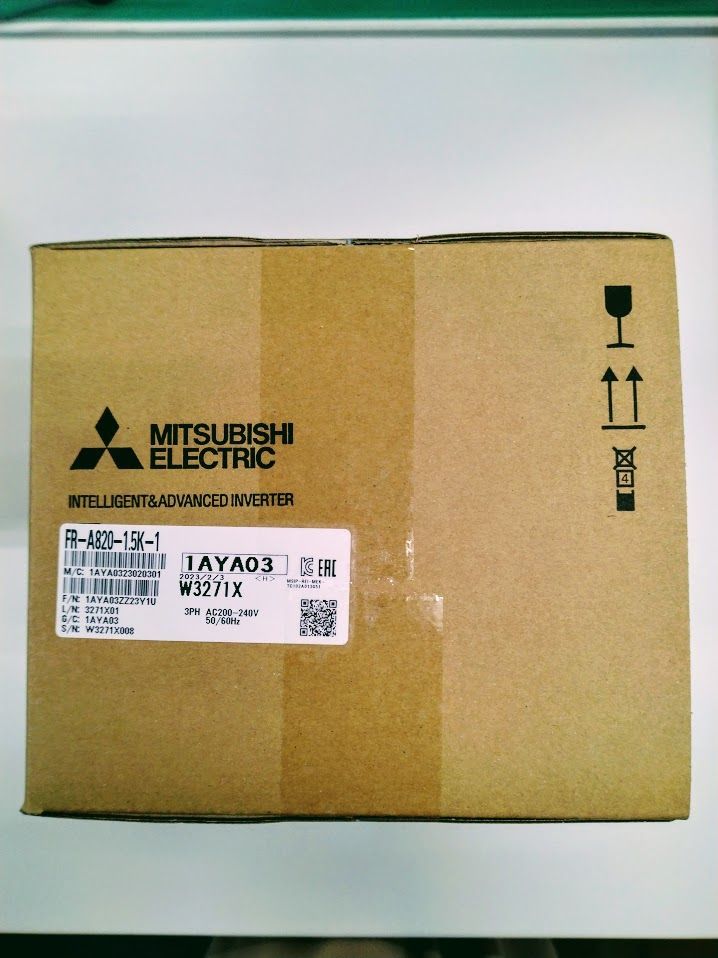 最新の激安 インバータ 三菱電機 FR-A820-1.5K-1 FR-A820-1.5K-1