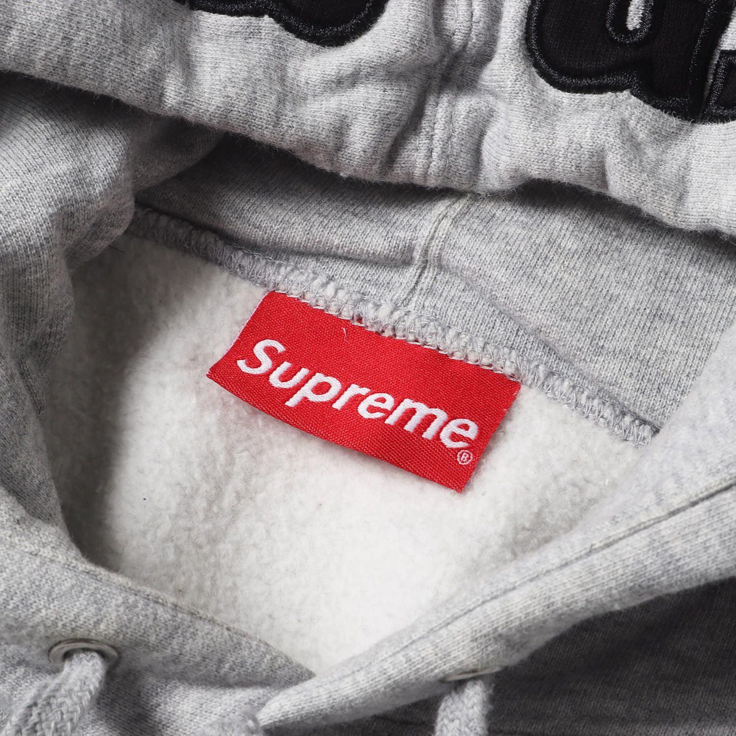 Supreme シュプリーム パーカー サイズ:S フード アップリケロゴ