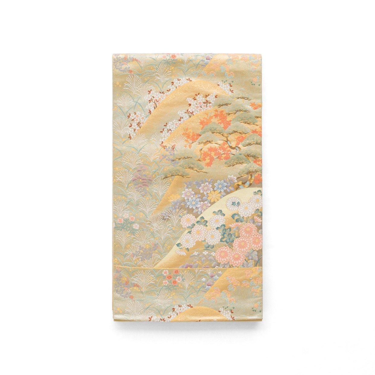 【袋帯】未使用品/四季の花咲く山並み＊桜・楓・梅/白地×銀彩/424cm 袋帯○山並に四季花 - メルカリ