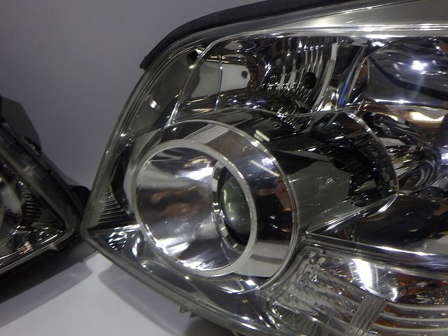 ノア ヘッドライト左右 HID ZRR70 75 前期 28-204 N6 コーティング 250919069