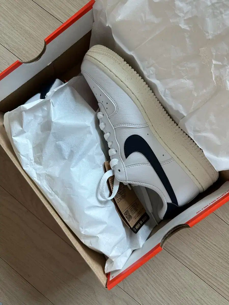 NIKE ナイキ
