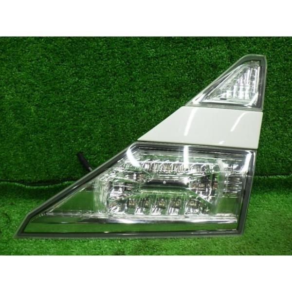 ヴェルファイア GGH25W 右フィニッシャーパネル 3.5V 4WD 7人 コイト 58-32 81580-58140 070