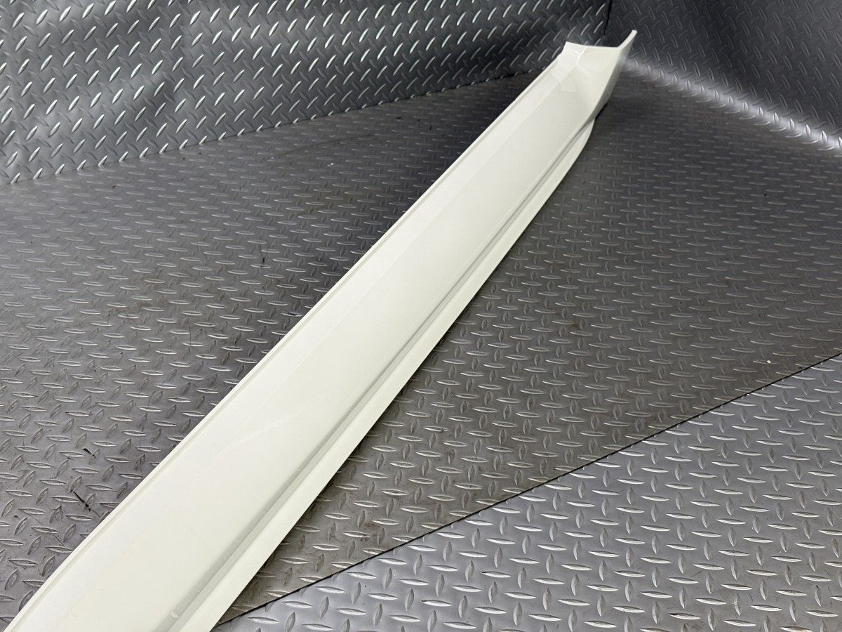 品番96051VA100 サイドスカート