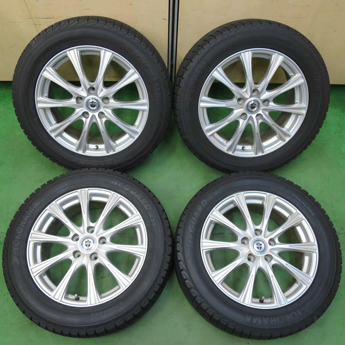 4本価格 スタッドレス 225|55R17 ヨコハマ アイスガード iG30 JOKER ジョーカー 17インチ PCD114.3|5H 5051013イス