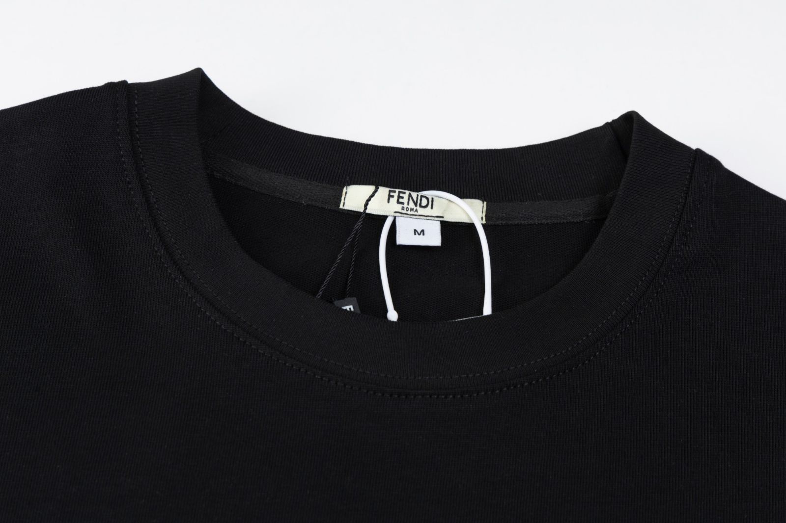90s FENDI 刺繍ロゴTシャツ archive 00s ブラック 90s FENDI 刺繍ロゴTシャツ archive 00s ブラック - メルカリ