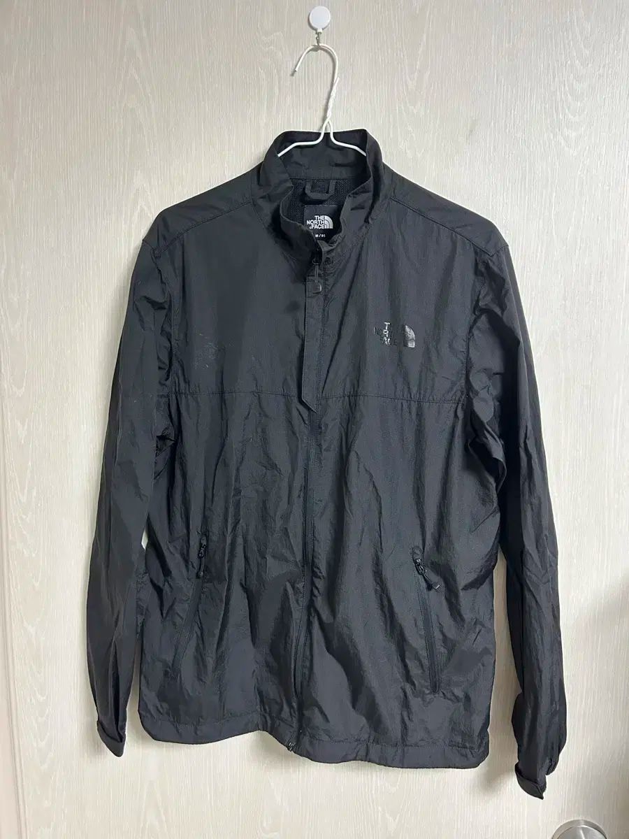 THE NORTH FACE(ザ・ノース・フェイス) ブラック ウィンドブレーカー M