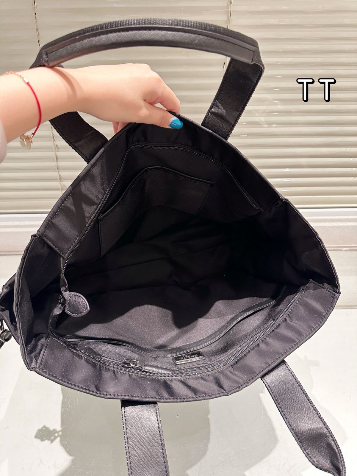 今日特価】Prada メンズ リサイクルナイロン トートバッグ-WTO