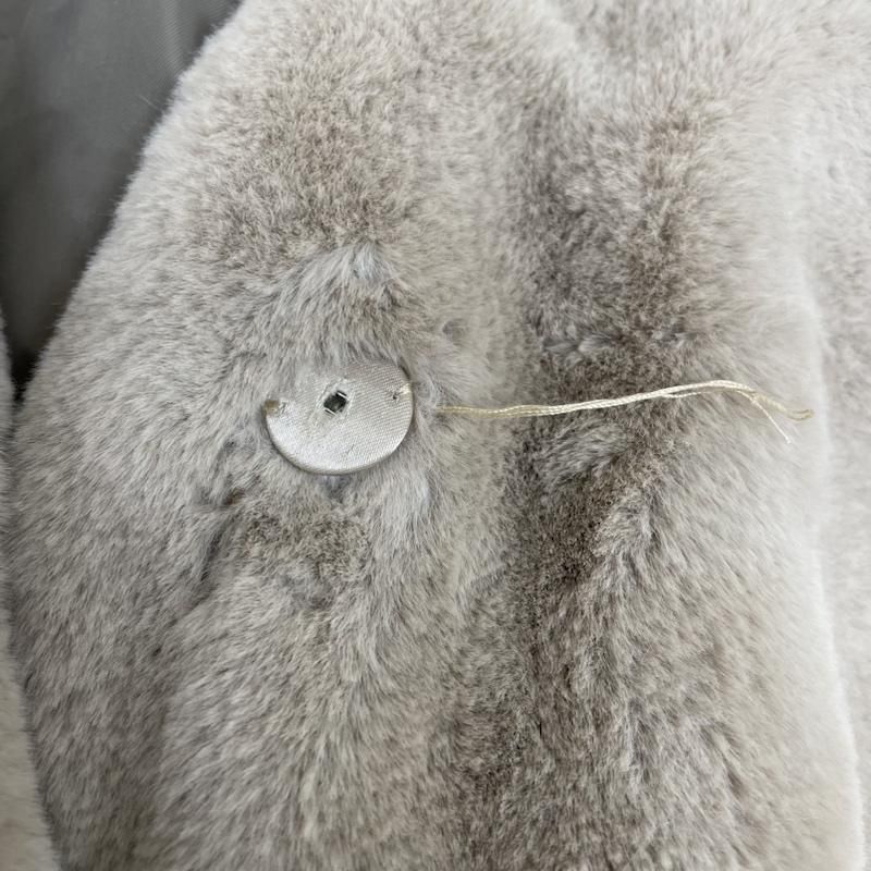 即日発送　新品未使用　エコファーブルゾン　ファーコート　セルフォードお好きな方へ エコファーブルゾン ファーコート セルフォードお好きな方へ ファー