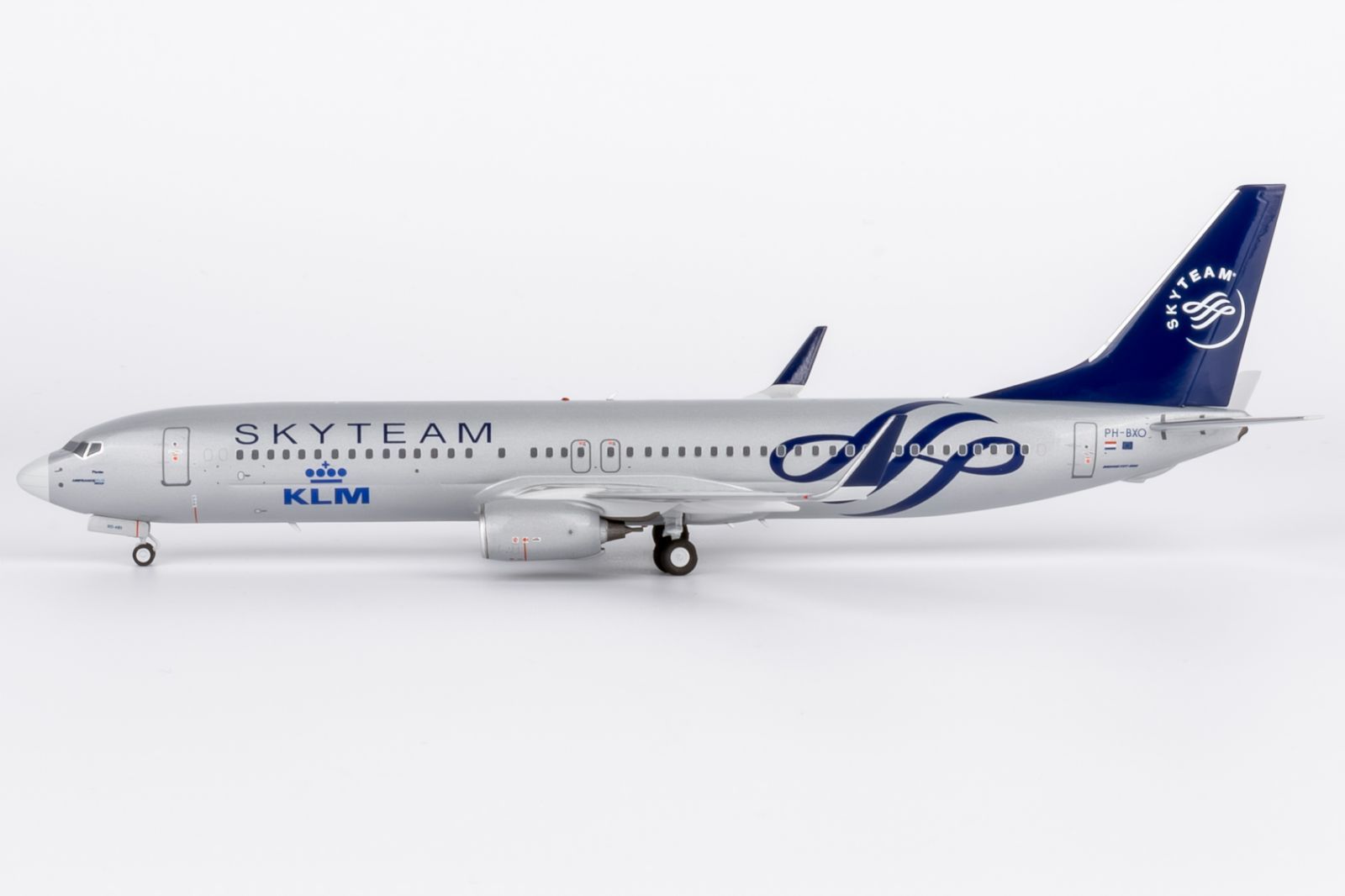 NGmodel KLMオランダ航空 737-900ER PH-BXO スカイチーム塗装 1