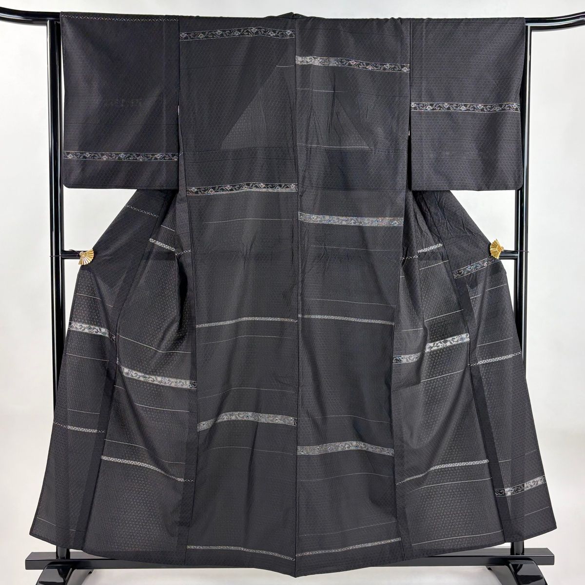 小紋 身丈157.5cm 裄丈64.5cm M 薄物 草花 地紋 箔 墨色 正絹 名品