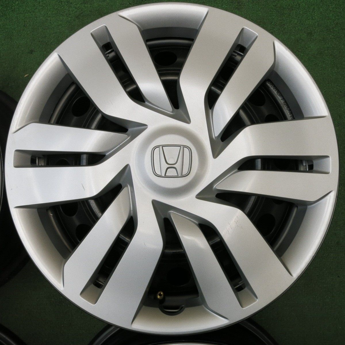 キレイ ホンダ フィット 純正 スチール ホイール 15インチ 15×6J PCD100 4H 5092508HAホ