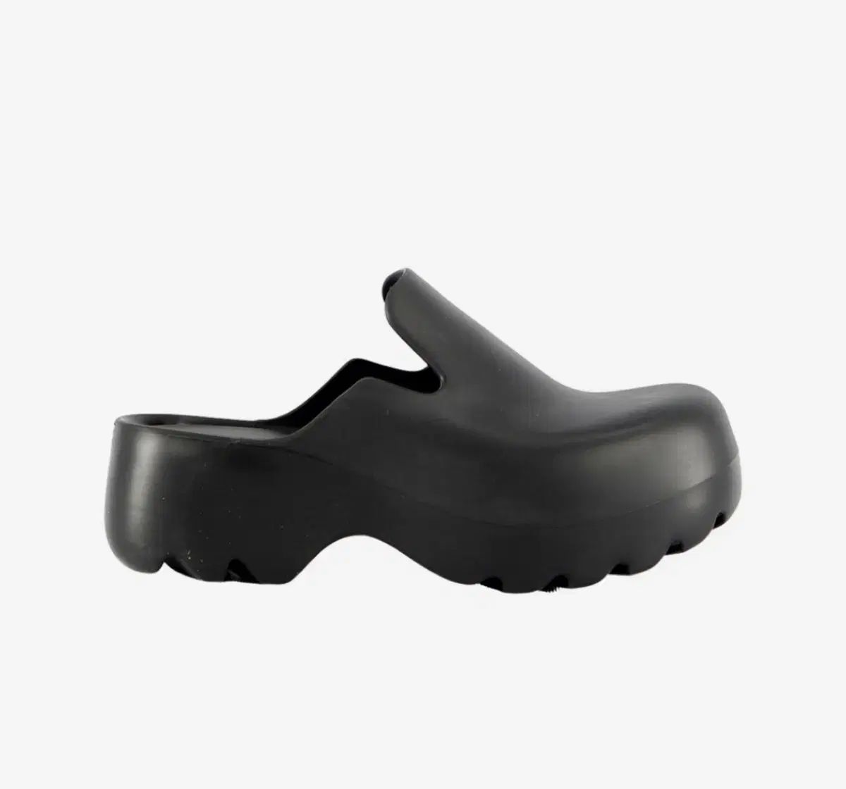 42 BOTTEGA VENETA ボッテガヴェネタ ラバー フラッシュ klogg クロッグ 黒