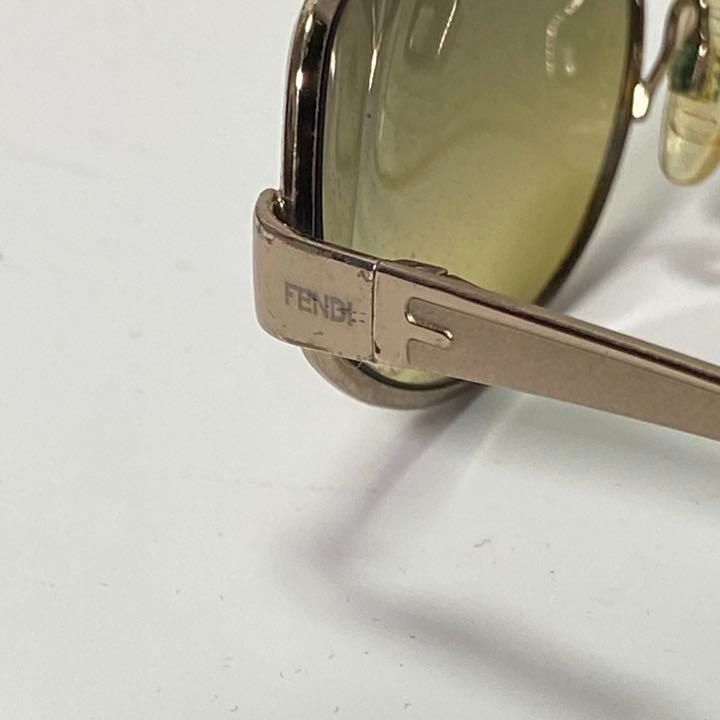 FENDI フェンディ