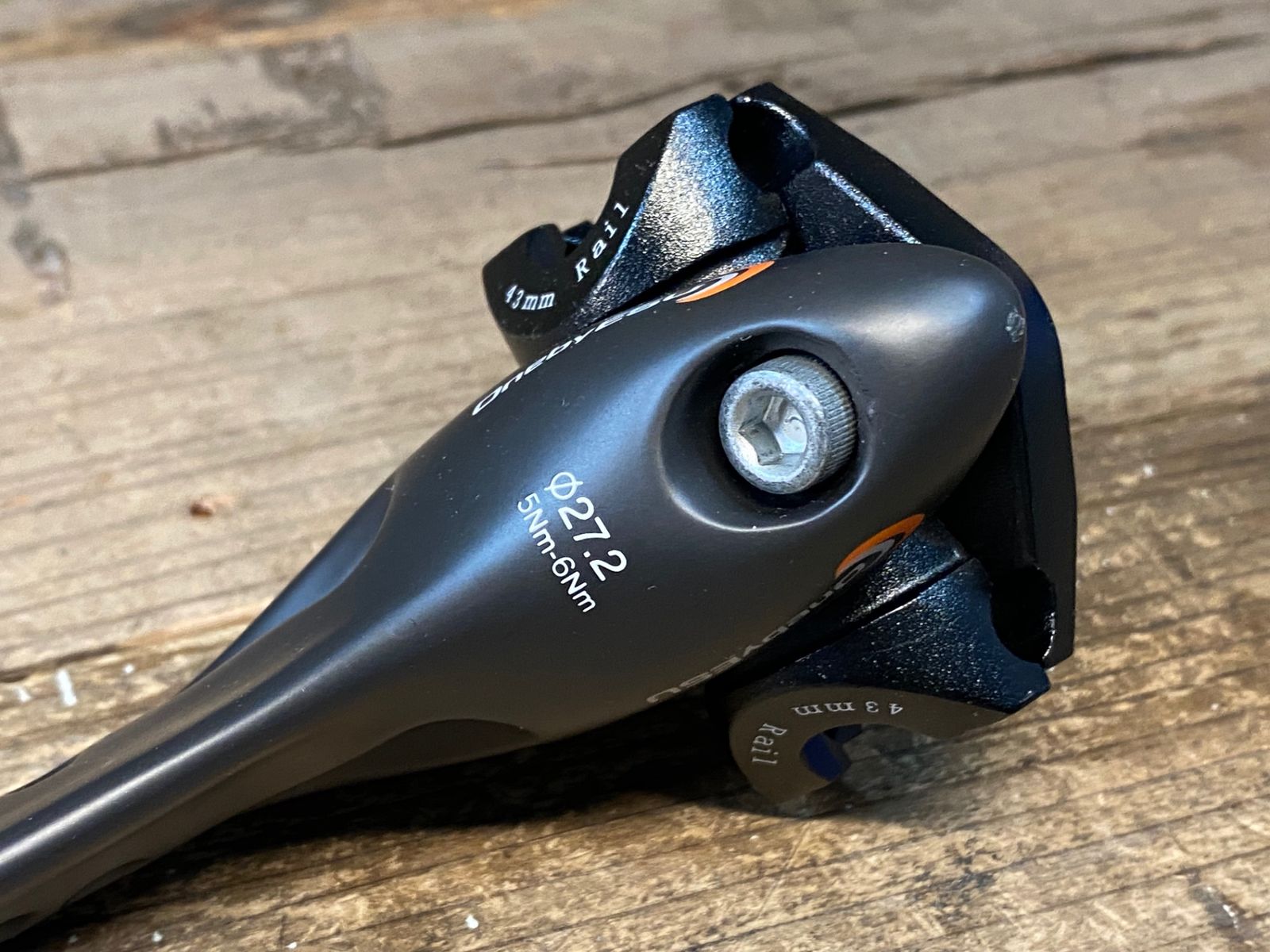 onebyesu ワンバイエス カーボン マガタマシートポスト 31.6 OnebyESU