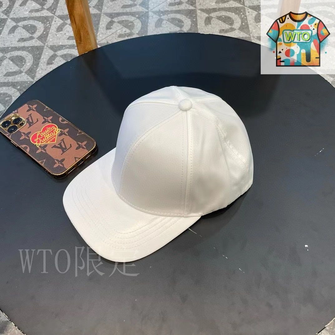 ✨美品✨ PRADA 三角プレート ナイロン キャップ ベースボールキャップ ☆Prada プラダ☆Re-Nylon ベースボールキャップ ブラック