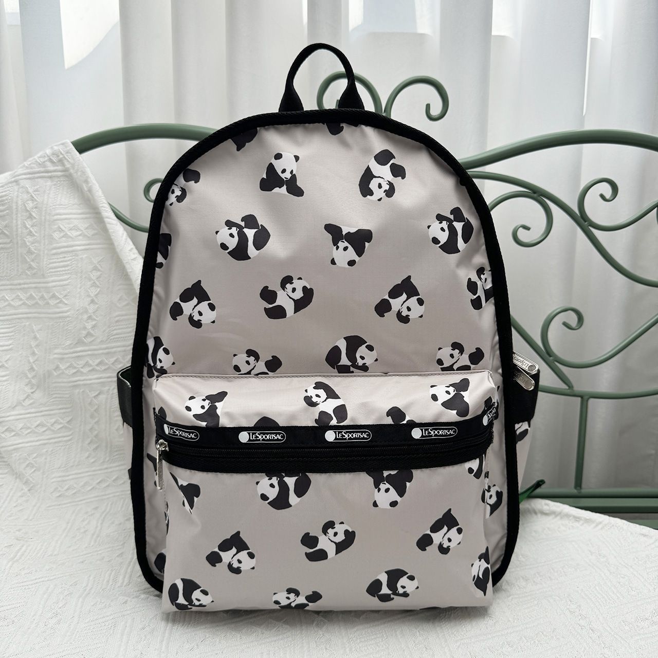 新品未使用LeSportsac レスポートサックリュックサック リュック 新品未使用LeSportsac レスポートサックリュックサック リュック