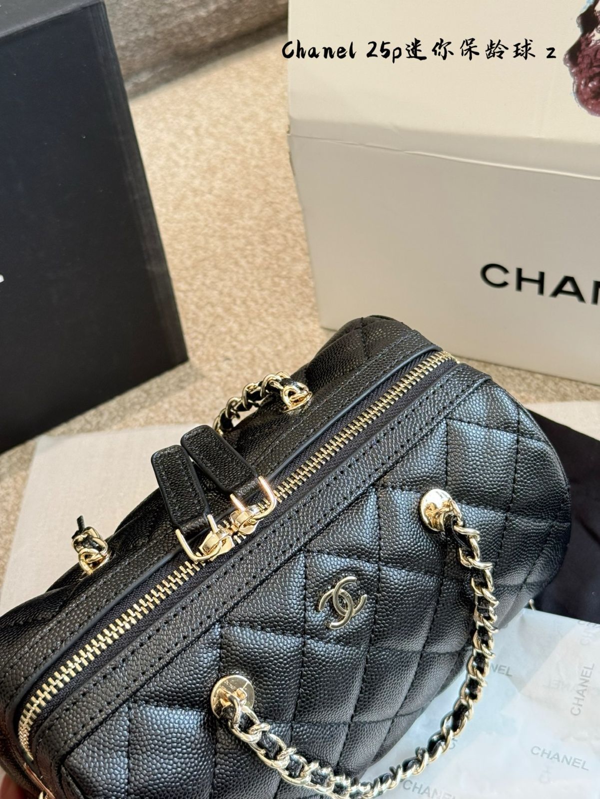 新作♪【 CHANEL 】シャネル ジップ ボーリングバッグ 【25P】 今日特価】Chanel 25P Bowling Bag Platinum ?枝牛 / シャネル