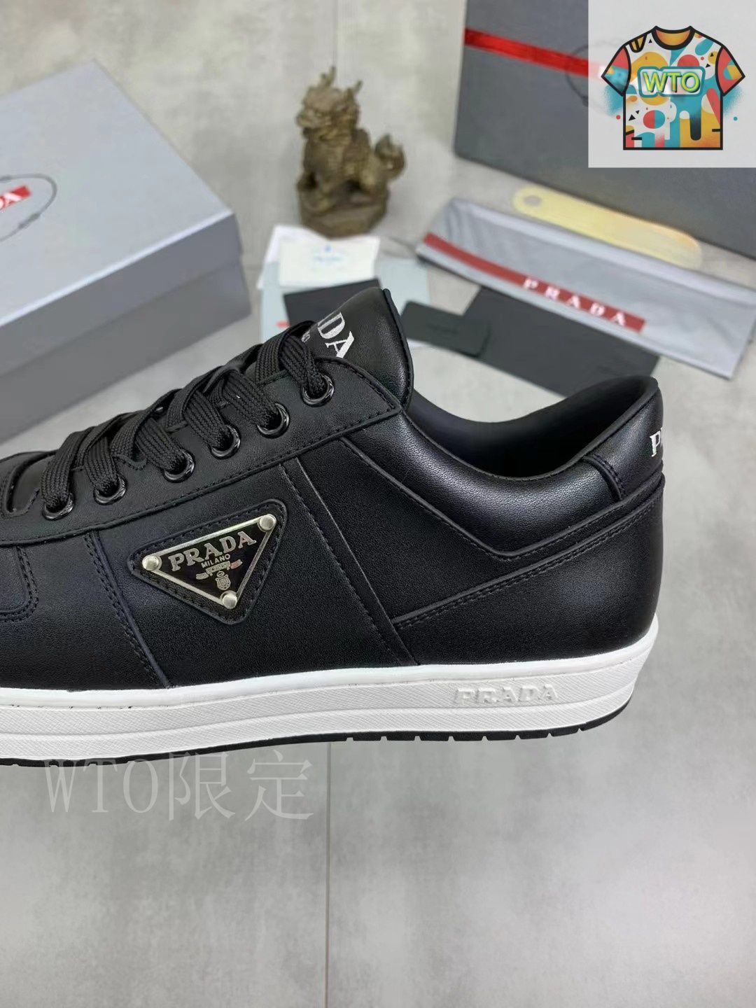 PRADA 新品未使用　メンズ　スニーカー プラダ ローカットスニーカー メンズ SIZE 9 (XL) PRADA 中古