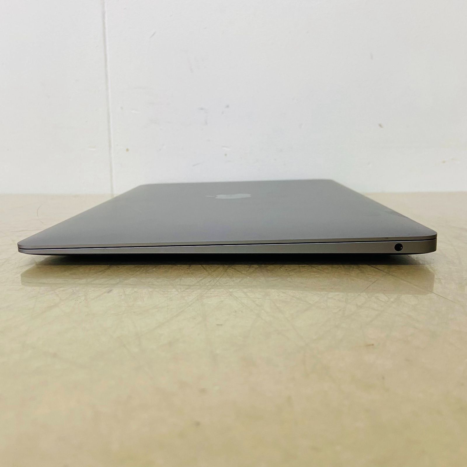 美品 MacBook Air M1 8GB/256GB バッテリー100% - メルカリ 美品 MacBook Air M1 8GB/256GB バッテリー100% - メルカリ