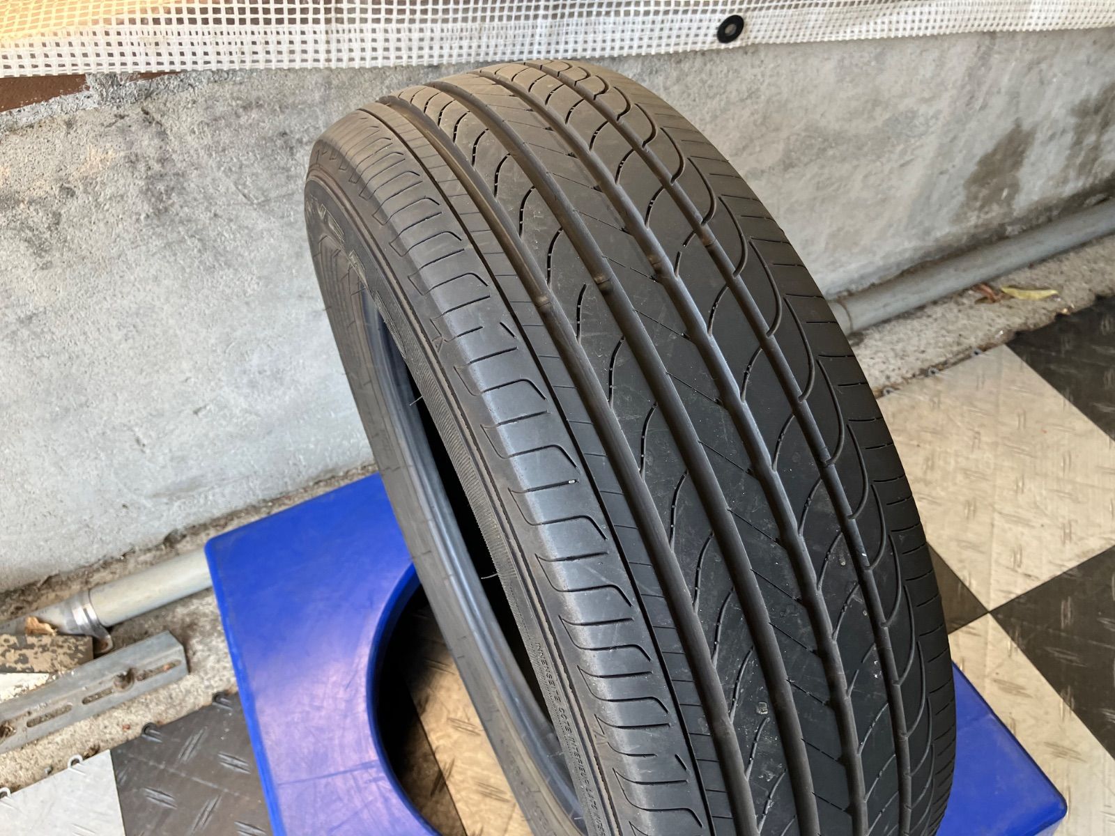 送料込み] 205/60R16 96H 2023年製 GOODYEAR グッドイヤー