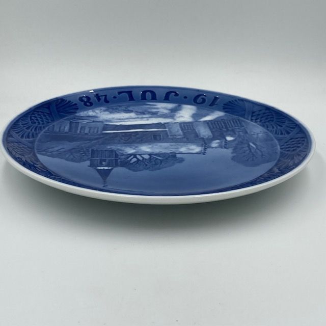 ロイヤルコペンハーゲン イヤープレート 1948年 「Noddebo Church at