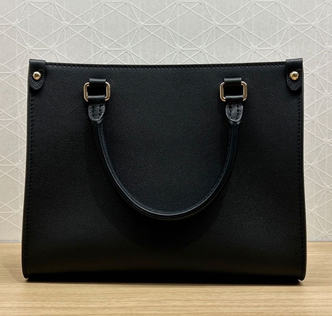 値下げしました! 極美品 ヴィトン ロック&ゴー ショルダー 値下げしました! 極美品 ヴィトン ロック&ゴー ショルダー