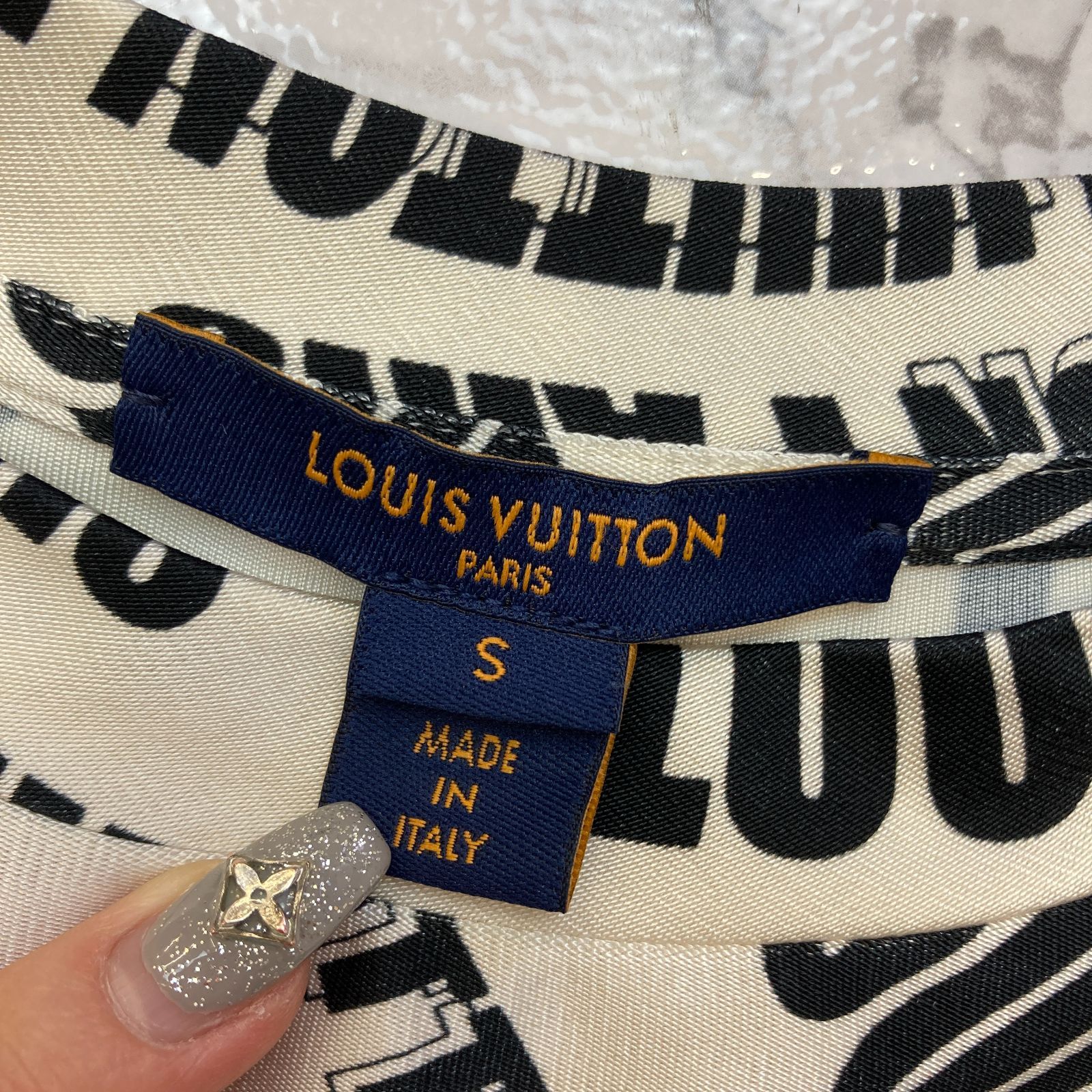 VUITTON 21AW ロングスリーブカットソー ♡美品♡ LOUIS VUITTON ルイヴィトン 21AW シグネチャー ロゴ