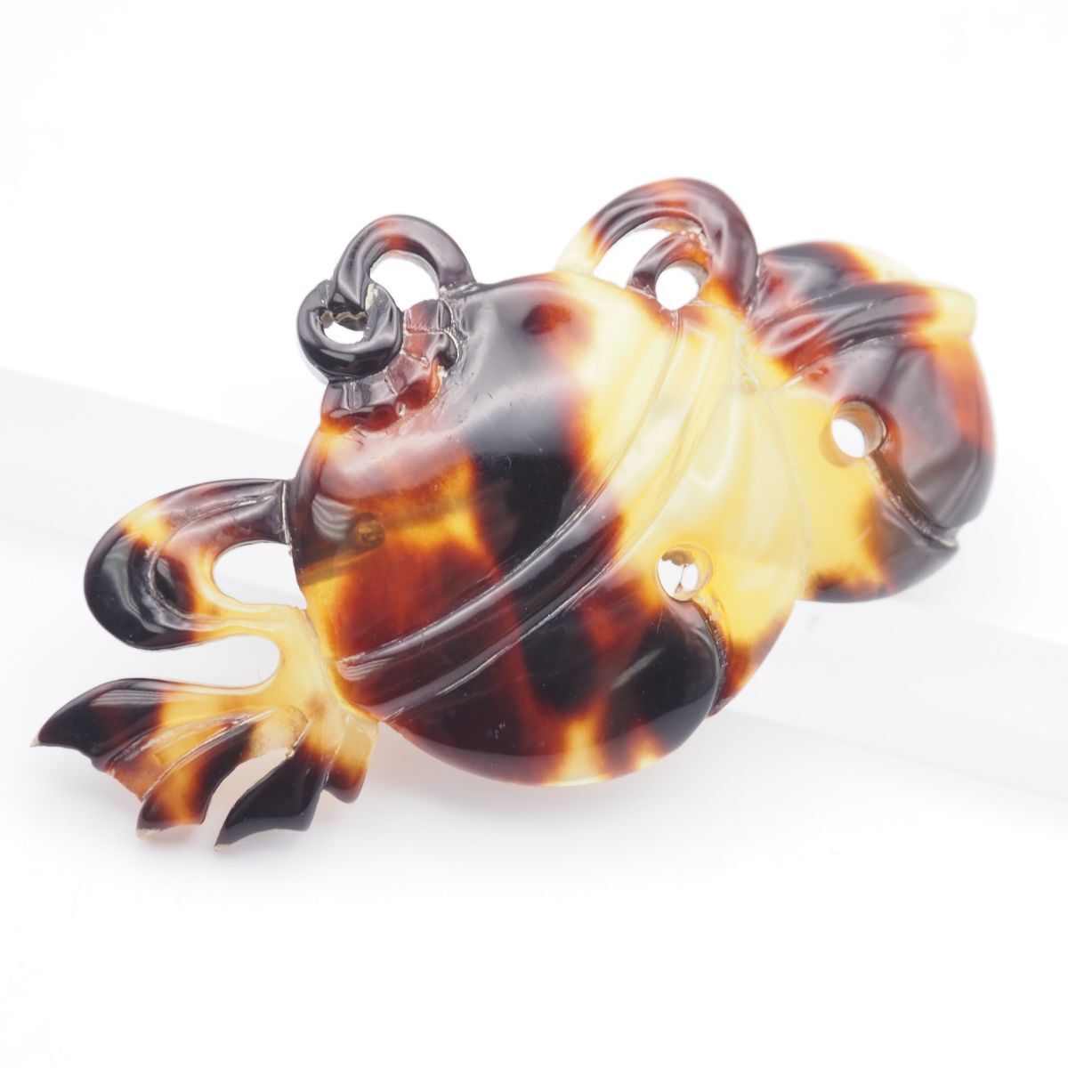 G171 鼈甲 べっ甲 ブローチ 鈴 デザイン