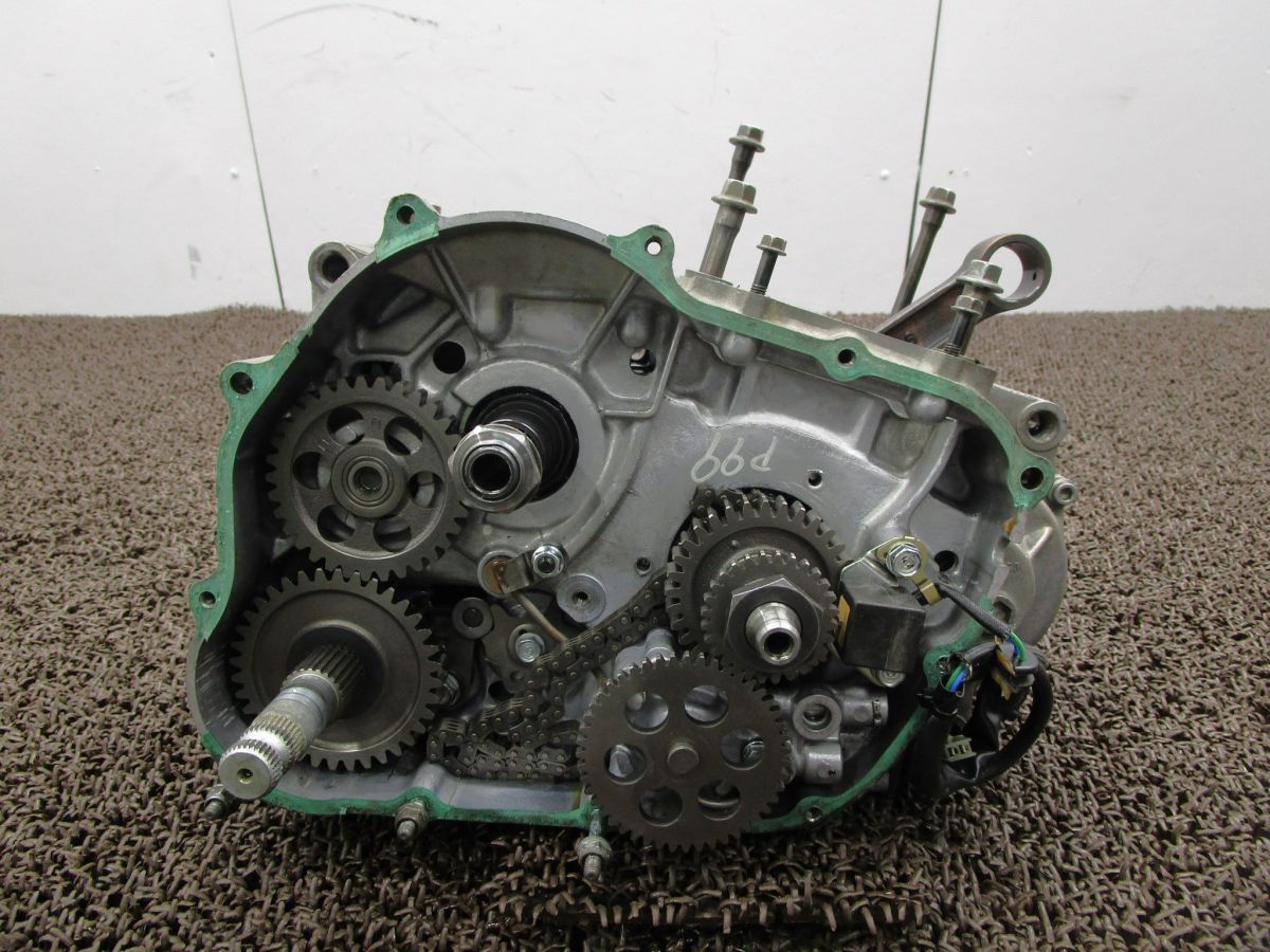 XR600R エンジン腰下 クランクケース □A2277 シャフト PE04 ホンダ PE04E キャブ車