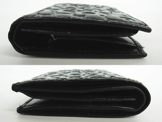 marimekko マリメッコ ウニッコ 型押し レザー 三つ折り 財布